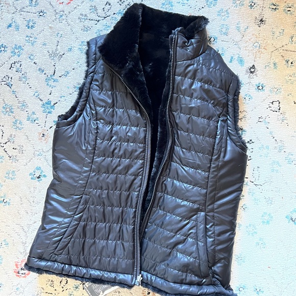 Nicole Miller Reversible Vest - Picture 3 of 4